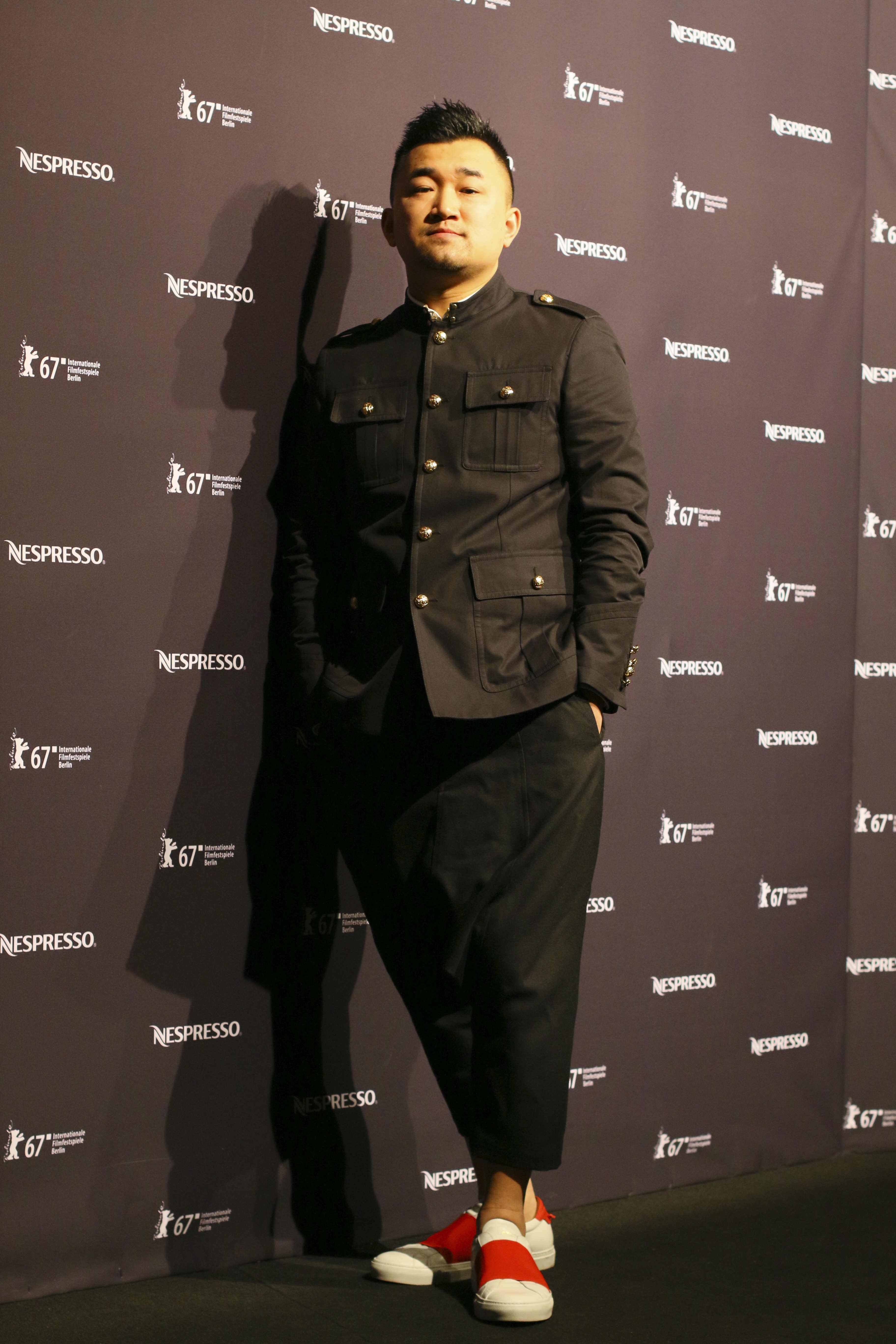 包含爆冷首场状态出色，G2观众沸腾！，Karsa重返赛场观众掌声雷动的词条-jiuyou